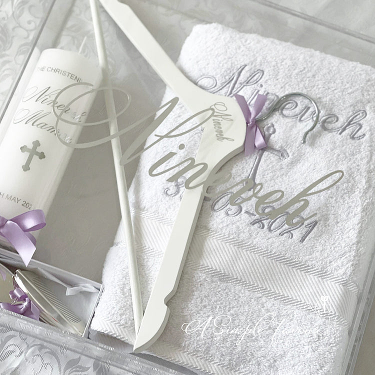 Coat hanger with name (ADD ON)